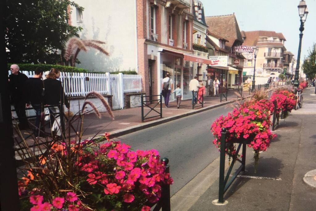 Cabourg-La Mer A Perte De Vue Exterior photo